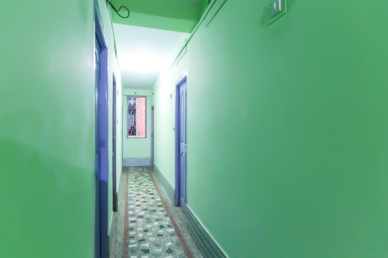 Готель Oyo 73902 Vyttila Residency Kochi Екстер'єр фото