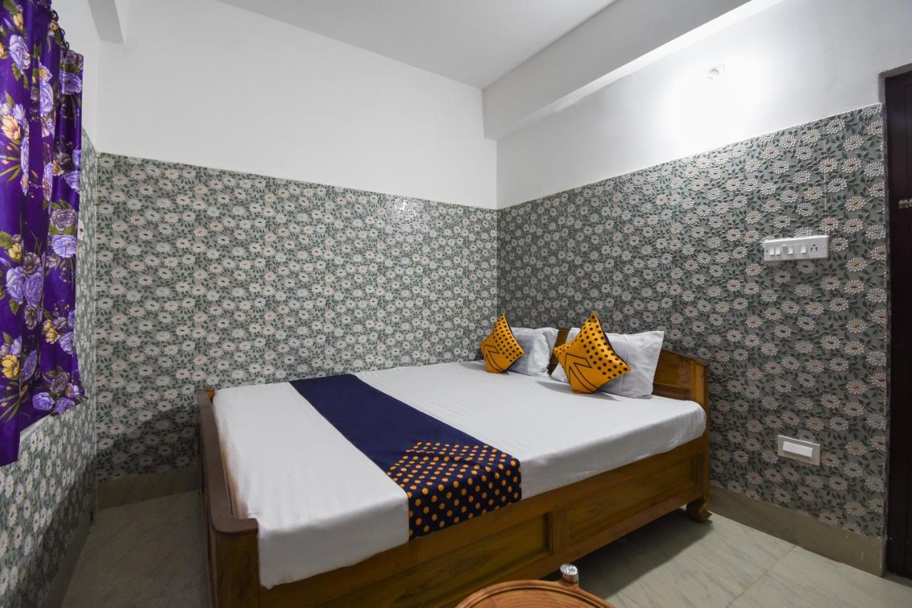 Готель Oyo 73902 Vyttila Residency Kochi Екстер'єр фото