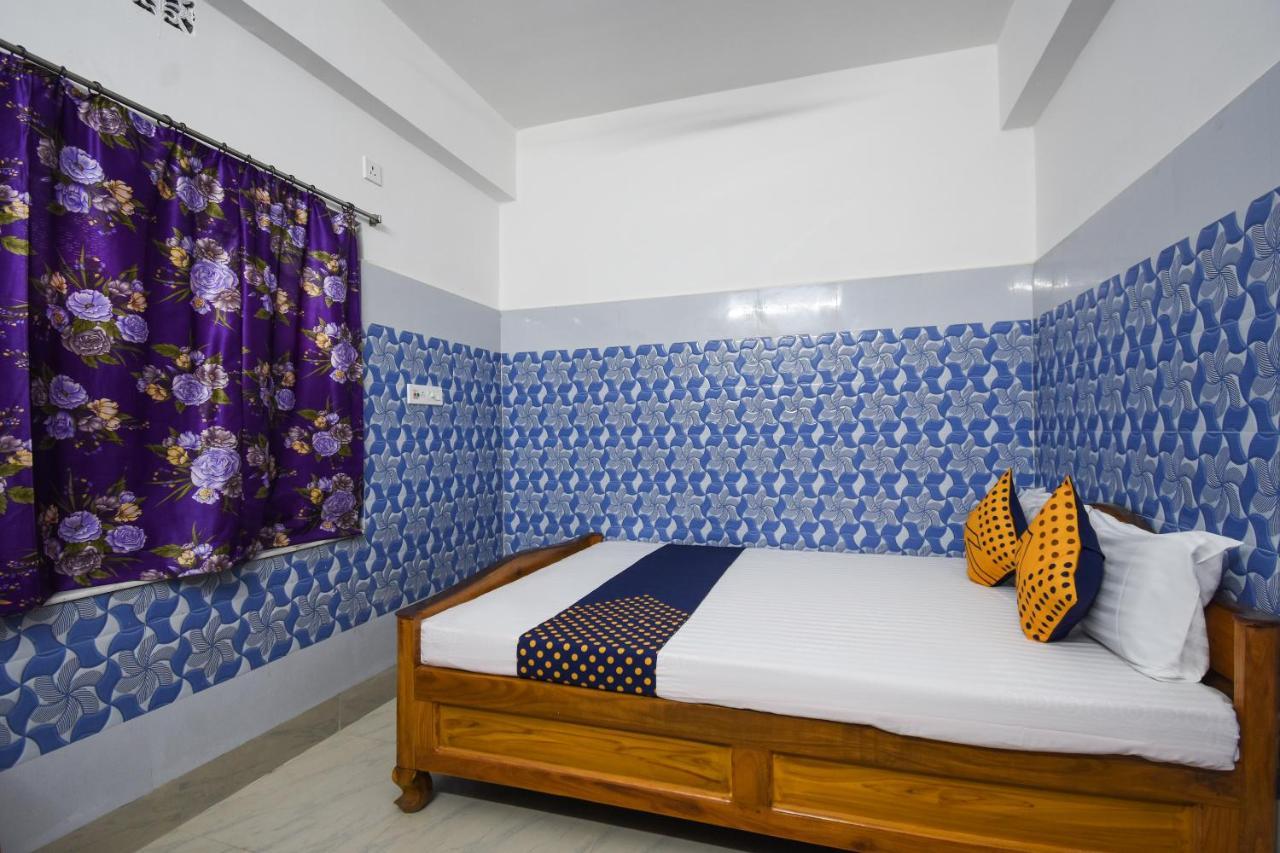 Готель Oyo 73902 Vyttila Residency Kochi Екстер'єр фото